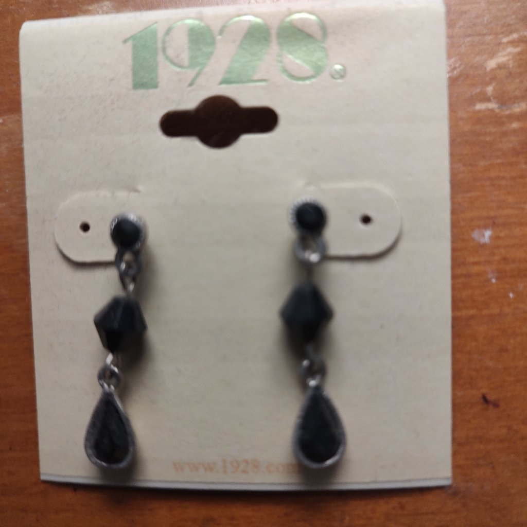 1928 Earrings 12$